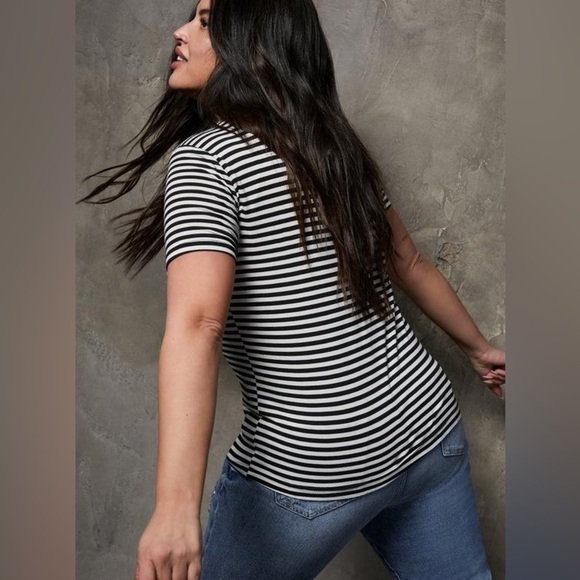 Torrid Perfect Super Soft Crew Neck Tee Black and White Women Size 3x - Picture 2 of 11